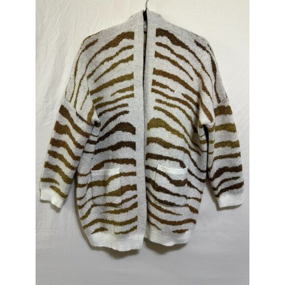 Fashion Apparel Women's Neutral Zebra Open Cardigan Size L/XL - Picture 2 of 6